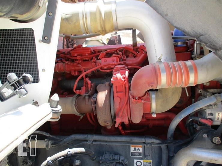 2014-kenworth-t800-image-5