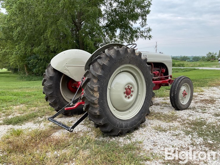 ford-8n-image-5
