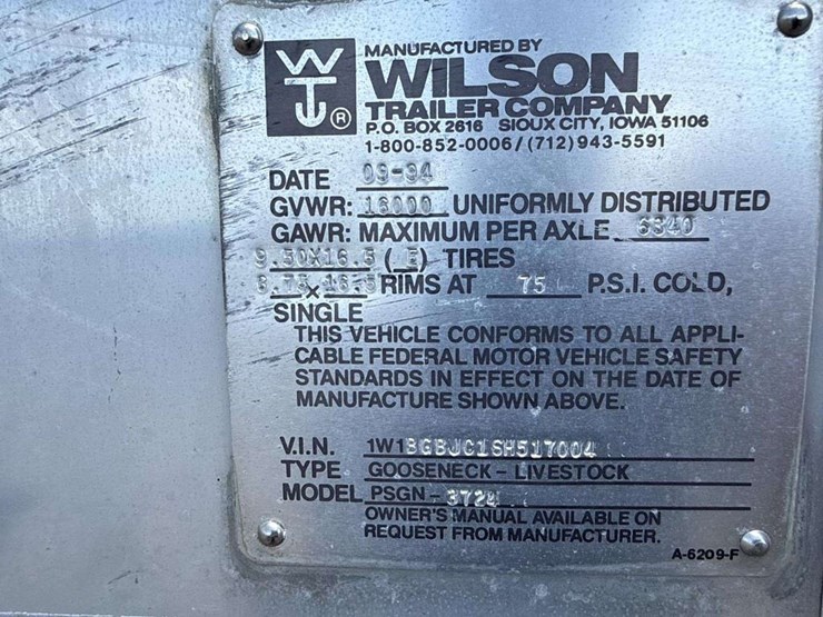 1995-wilson-livestock-trailer-image-8