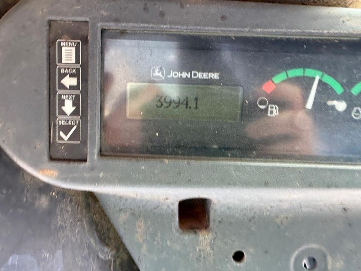 2021-deere-317g-image-22