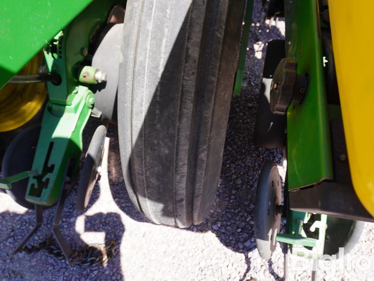 john-deere-1770-image-11