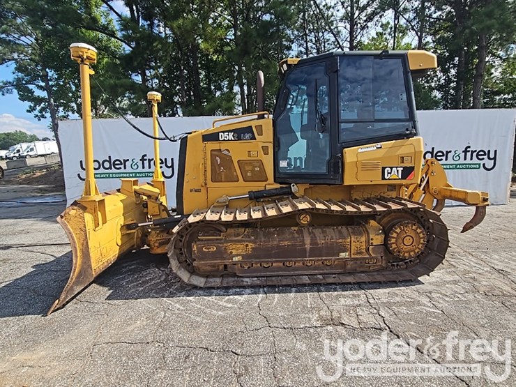2015-caterpillar-d5k2-lgp-image-2