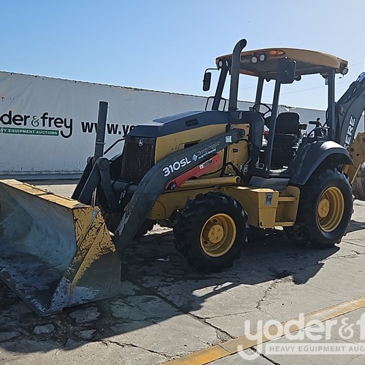 2017 DEERE 310SL