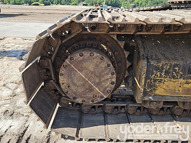 2019-caterpillar-336-image-19