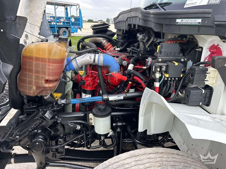2019-international-mv607-image-6
