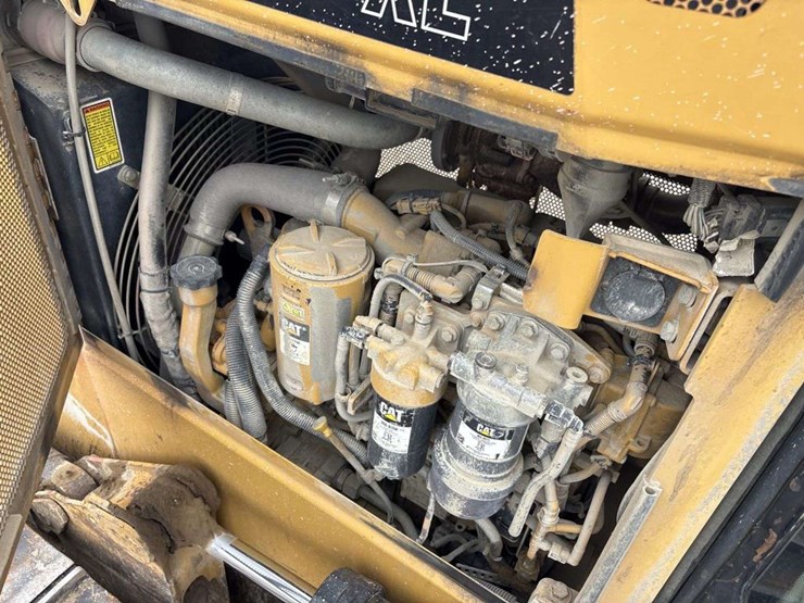 caterpillar-d5k2-xl-image-15