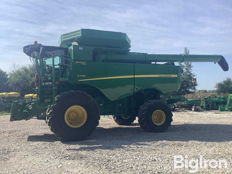 2020-john-deere-s770-image-8