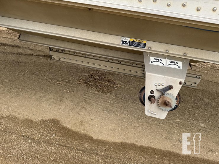 2011-wilson-grain-trailer-image-12