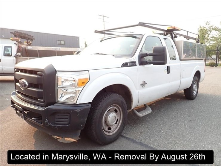 2015-ford-f250-xl-image-1