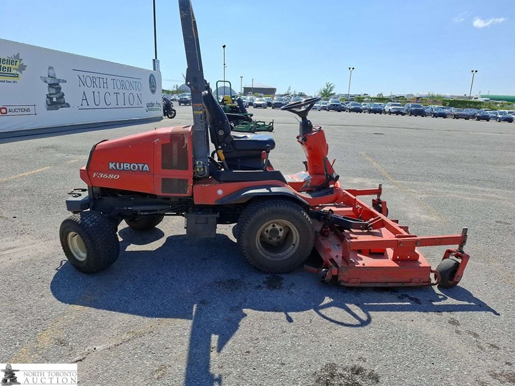 2008-kubota-f3680-image-15