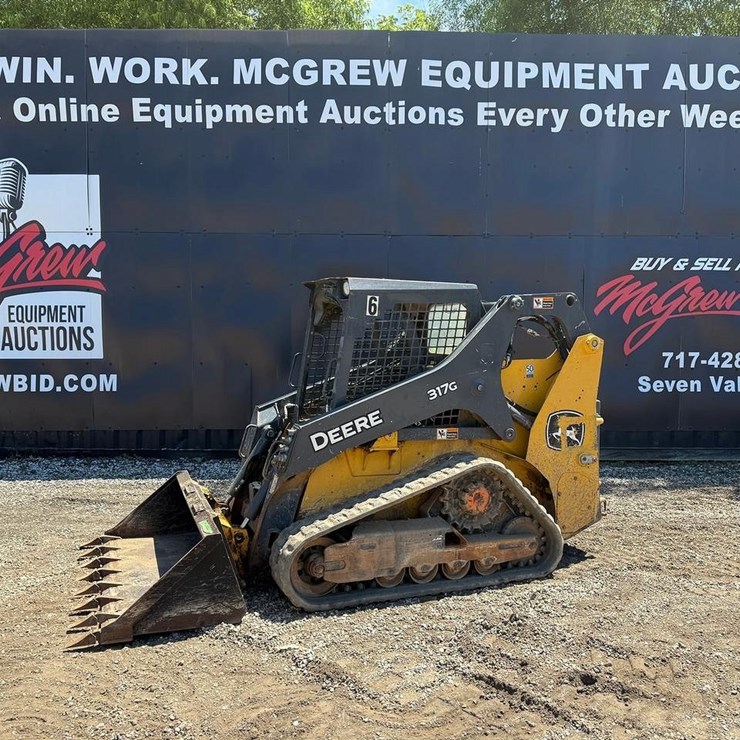 2021 DEERE 317G