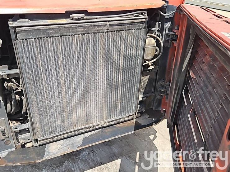 2015-kubota-svl90-2-image-23
