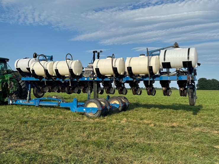 kinze-3600-image-1