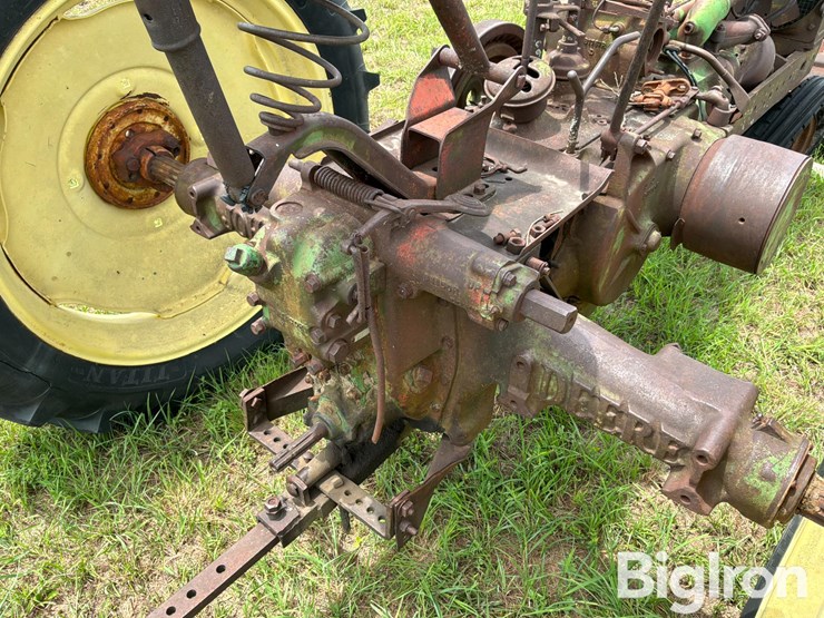 john-deere-b-image-10