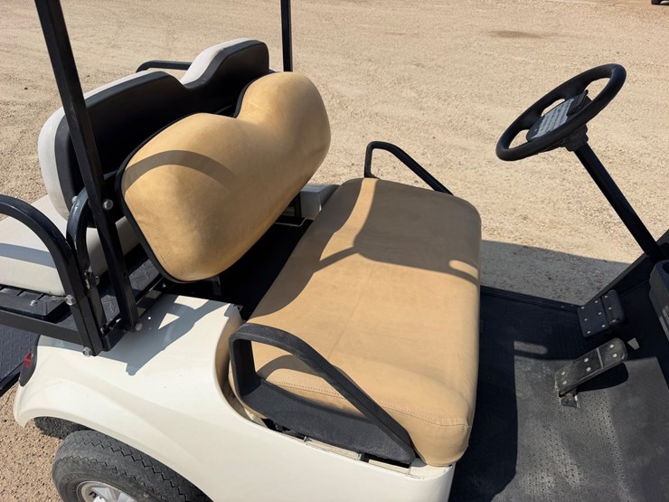 #70-•-2017-ez-go-txt-golf-cart-image-5