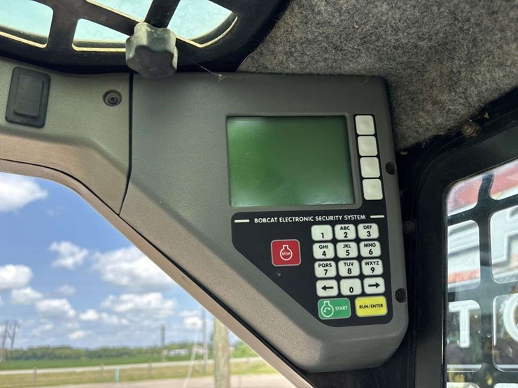 bobcat-t250-image-16