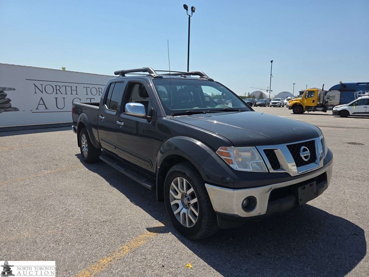 2012-nissan-frontier-image-3