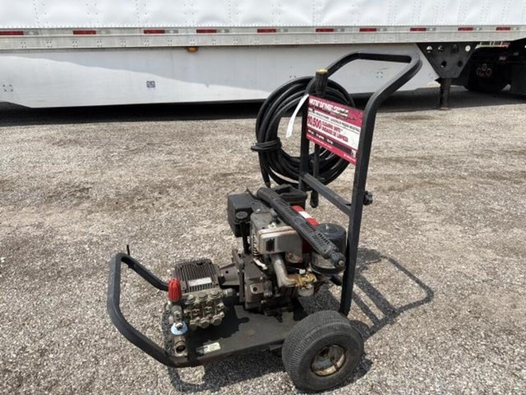 water-driver-pressure-washer-image-2