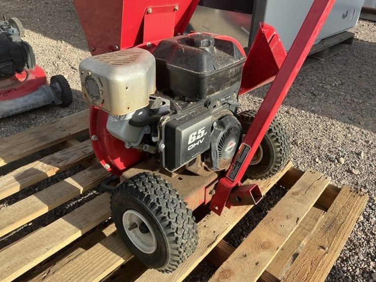 troy-bilt-gas-powered-chipper-/-shredder-image-5