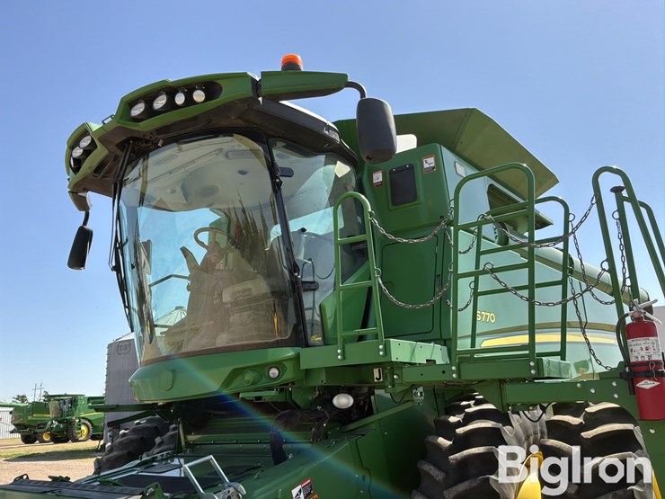2018-john-deere-s770-image-10