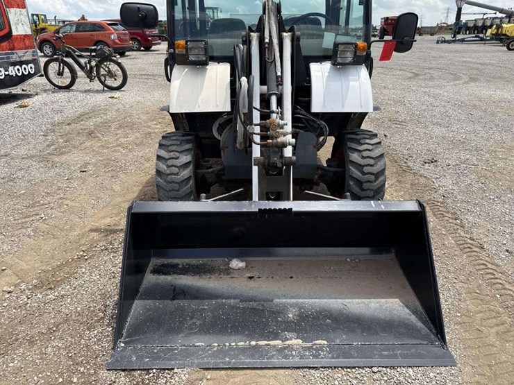 2006-bobcat-5600-tool-cat-image-5
