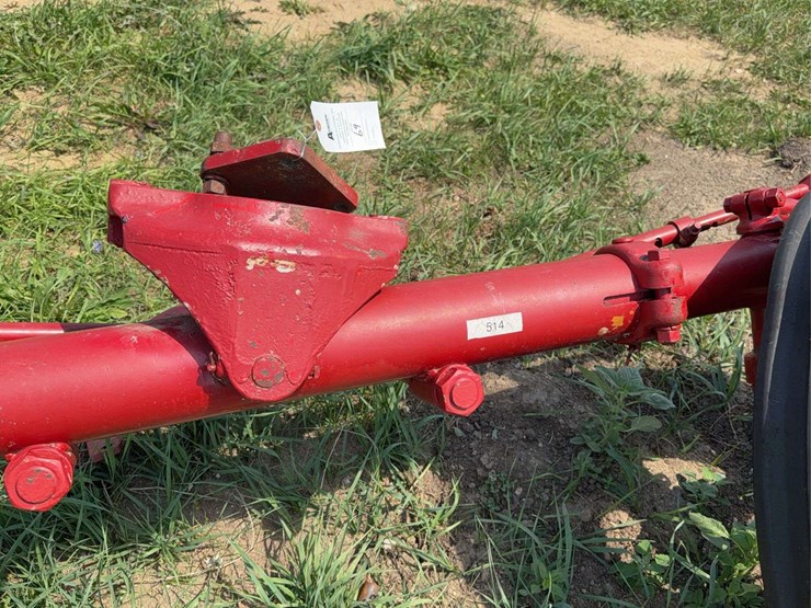 farmall-100-series-front-end-image-3