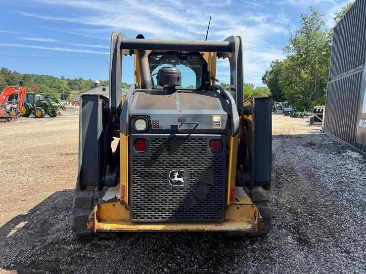 2013-deere-333e-image-3
