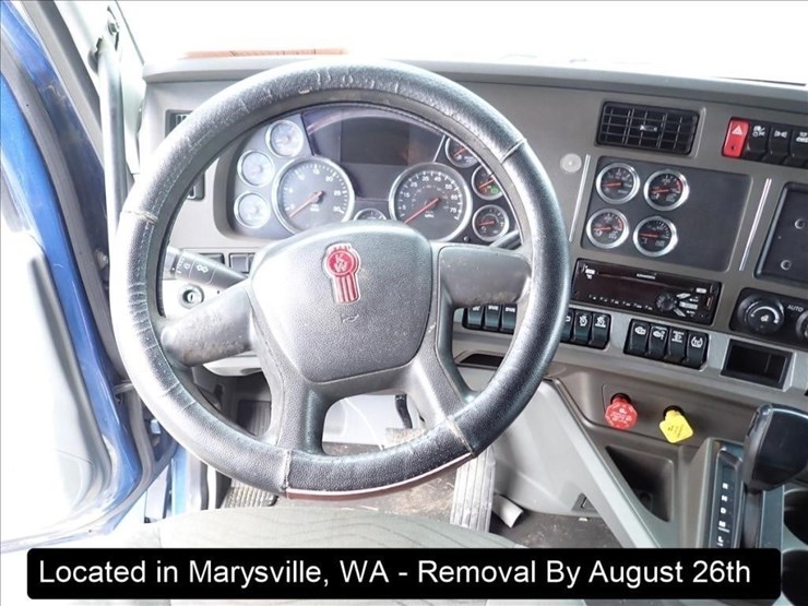 2017-kenworth-t680-image-17