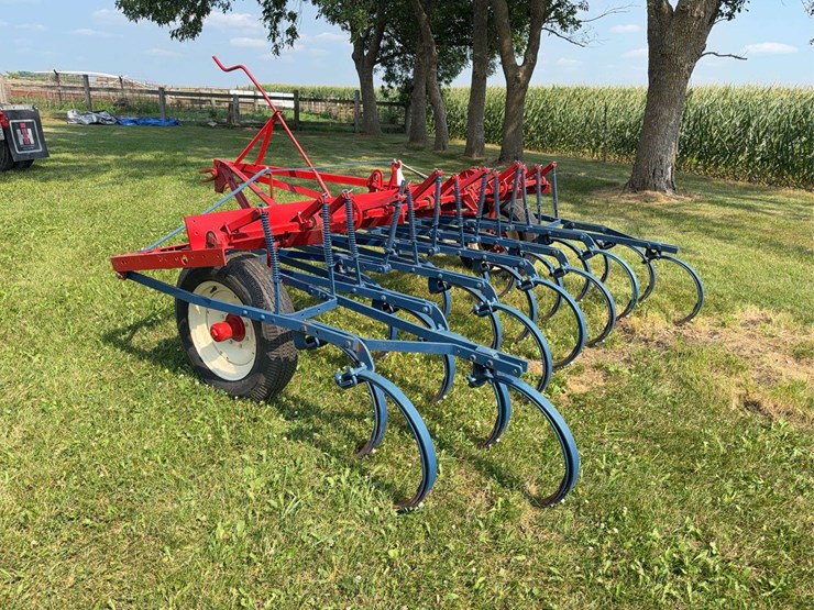 international-harvester-no.-9-field-cultivator-image-3
