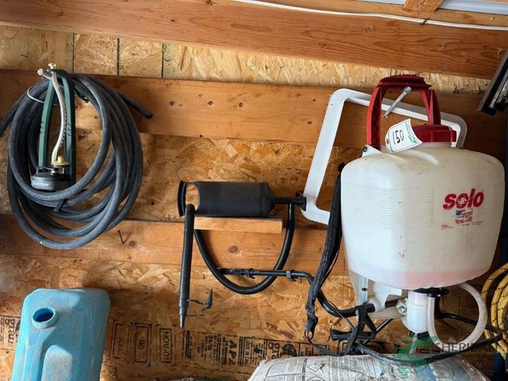 solo-backpack-sprayer,-garden-hose,-sprinkler-and-misc.-image-1