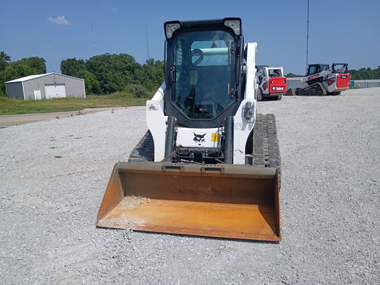 2024-bobcat-t650-image-16