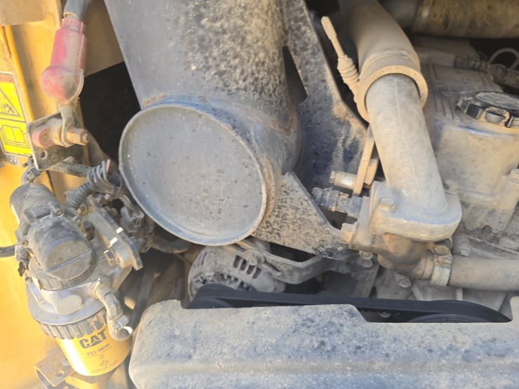 2013-caterpillar-289c2-image-36
