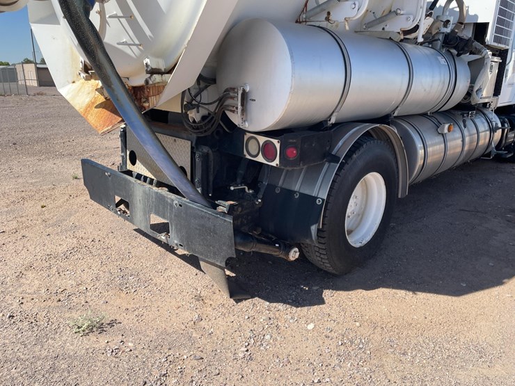 2005-vactor-2100-image-31