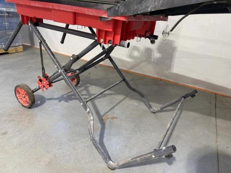 rubi-dt-10in-max-tile-saw-on-stand-image-10