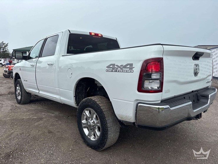 2021-dodge-2500-image-4