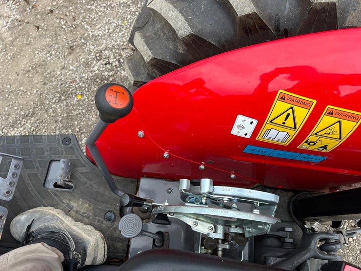 2025-massey-ferguson-2605h-image-27