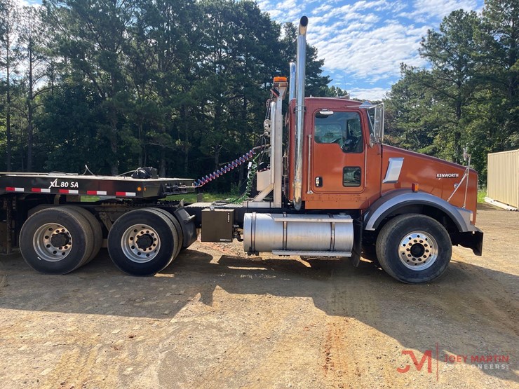 2003-kenworth-t802-day-cab-truck-tractor-image-2