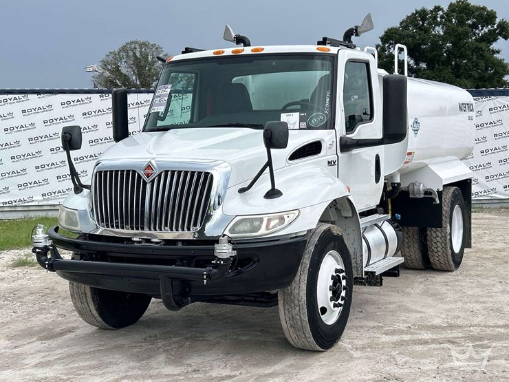 2019-international-mv607-image-1