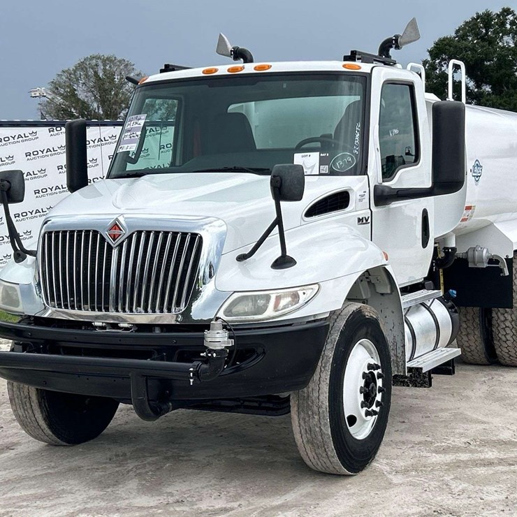 2019 INTERNATIONAL MV607