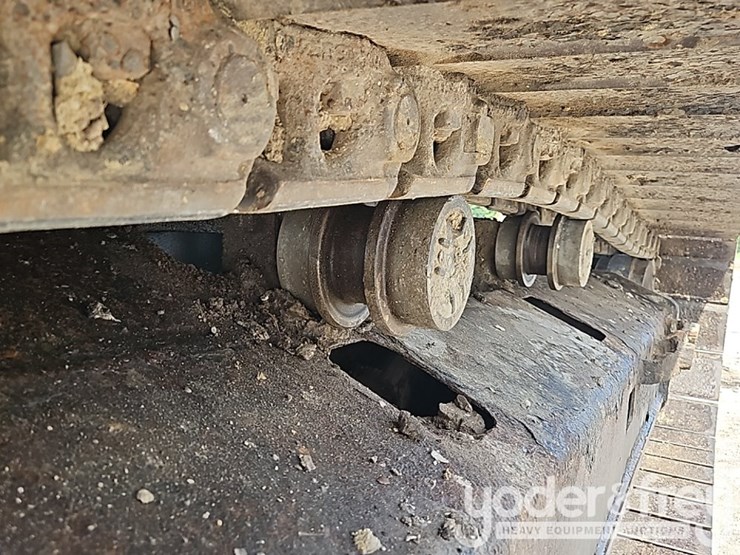 2013-caterpillar-328d-lcr-image-11