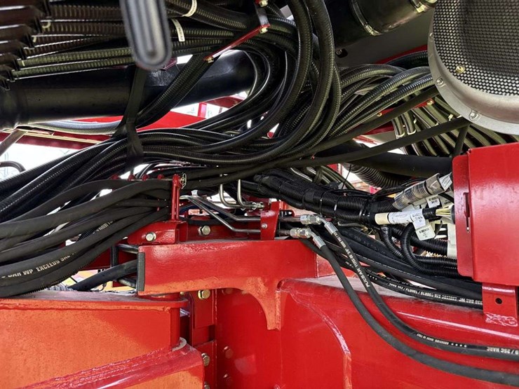 case-ih-2150-image-25