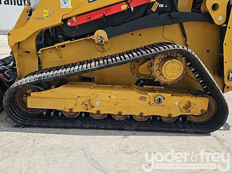 2025-caterpillar-275-image-18