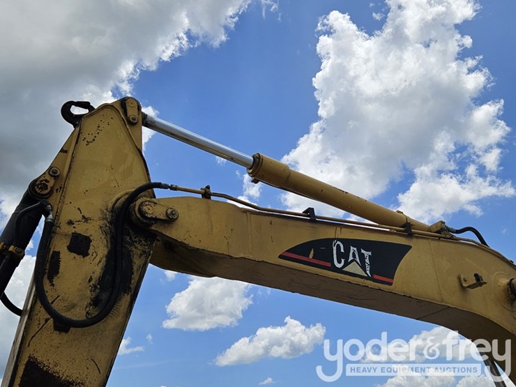 caterpillar-311c-image-19