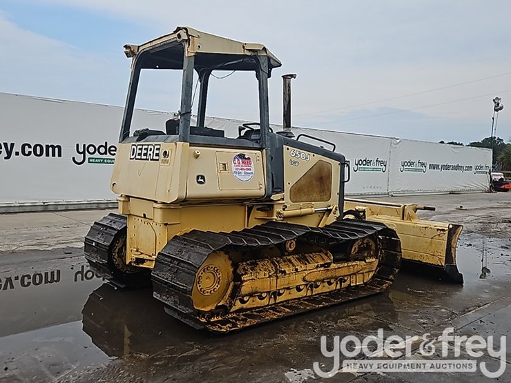 2006-deere-650j-image-5