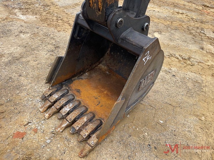 2019-case-cx57c-mini-excavator-image-11