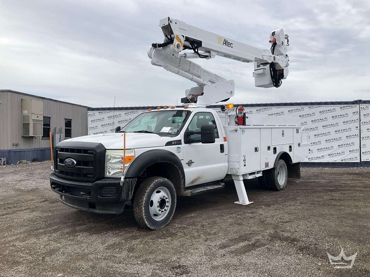 2015-ford-f550-image-1