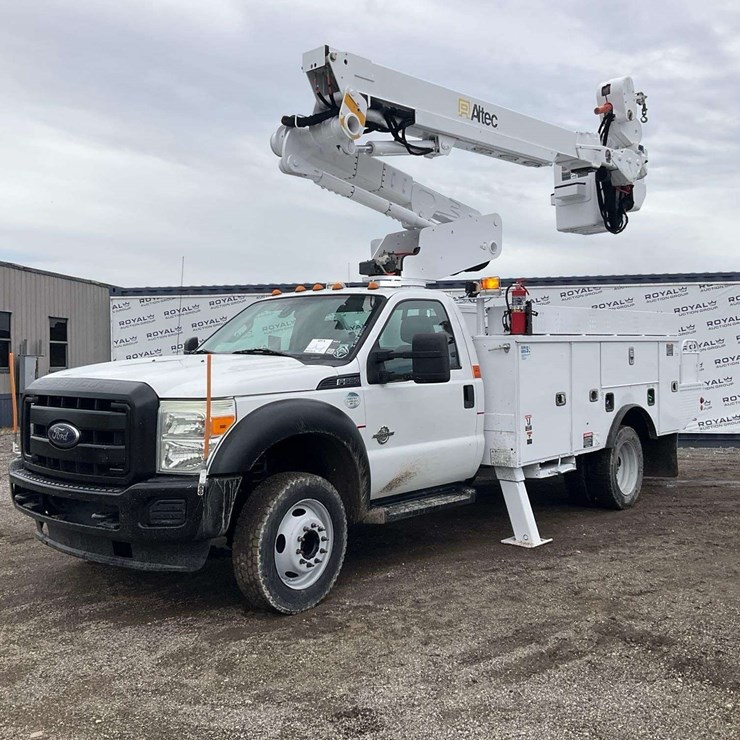 2015 FORD F550