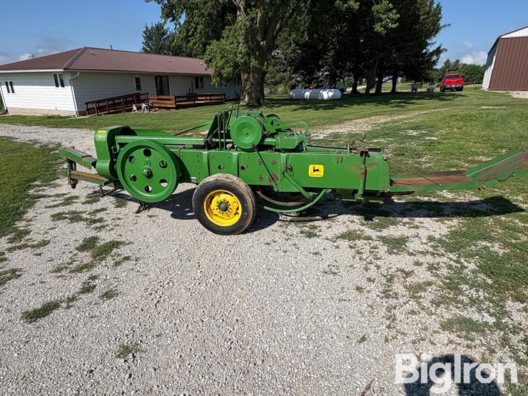 john-deere-24t-image-8