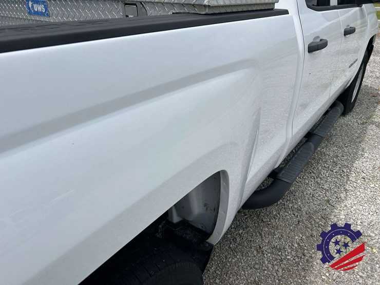 2018-chevrolet-silverado-pickup-truck-image-15