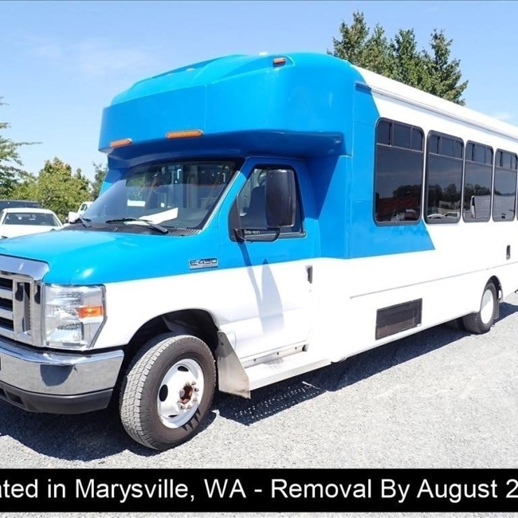 2019 FORD E450